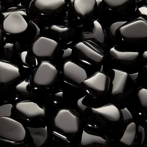 Schwarzer obsidian - schwarzer,