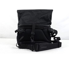 Compagnon Element Sling 7L 2.0 kompakte Kamera-Umhängetasche in Volcano Black 