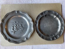 Zwei Zinnteller Wandteller -