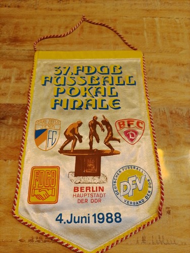 Wimpel dynamo berlin carl - dynamo,