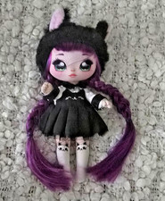 NaNaNa Surprise Gothic Puppe ca 20 cm groß