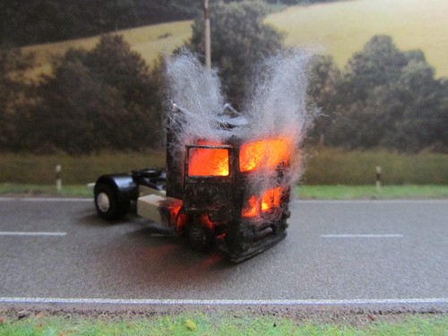 Lkw zugmaschine vollbrand - lkw,