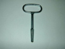 Schlüssel Motorhaube *NEU* Unimog 403 404 406 407 416 421 424 427 425 435 437