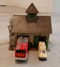 Faller B-268 Feuerwehrhaus Feuerwache Spritzenhaus H0 mit 2 Autos H0 / TT