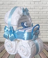 Windeltorte Kinderwagen Jungen in blau mit Schnuller