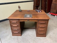 Antiker frei aufstellbarer