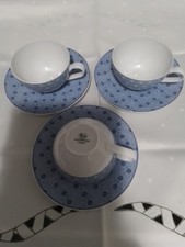 Kombitassen mit Untertassen