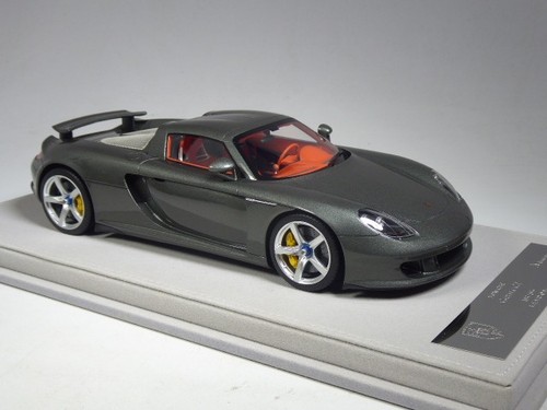 Auto scultura - auto,