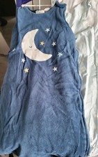 Kleidung Paket Schlafsäcke