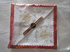 2 Kopfkissenbezüge mit Stickerei / Paradekissen  80x80 cm