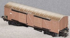Märklin 332 .3 gedeckter Güterwagen 4-achsig  dunkelbraun  Guß von 1952 c H0