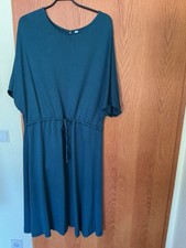 Gerry Weber Kleid - 46 - In dunkelgrünem jerseystoff