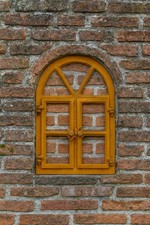 Tolles Stallfenster , Fenster ,Gussfenster ,Eisenfenster ,Sprossenfenster, Mauer