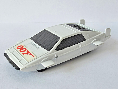 Corgi juniors 007 lotus - juniors,