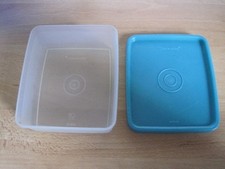 Tupperware,    kleinste, flache Gefrierdose ca. 10 cm x 8,5 cm