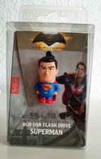 8 GB USB MEMORY STICK FLASH - SUPERMAN MOVIE FILM BATMAN V SUPERMAN - TRIBE OVP