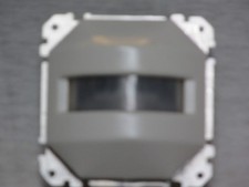 Merten Bewegungsmelder 5767 mit 5794 ARGUS reinweis 25-300 W