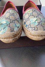 wunderschöne Gucci Espadrilles Damenschuhe in Beige und Blau 37,1/2