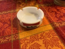 Marlboro Aschenbecher Weiß