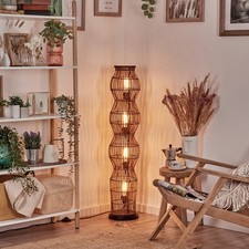 Stehlampe im skandinavischen