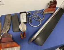 Jaguar XJ Serie 3 / Daimler 1 Kiste Teile u.a.Spiegel Rücklichter Stoßstange etc