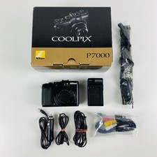 Nikon Coolpix P7000 Digitalkamera 10.1 MP Kompakt Digicam Schwarz OVP Getestet