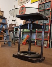 alter Tisch Couchtisch Industriedesign  um 1920 Vintage Presse