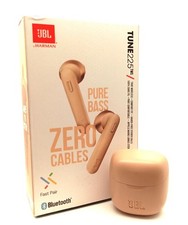 JBL Tune 225 TWS Lifestyle