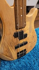 ‼️ 4 Saiter Fretless E-Bass Projekt entlackt geschliffen vorbereitet TOP ‼️