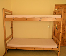 Etagenbett Stockbett Erwachsene Jugendliche Gäste Kiefer lackiert +Matratzen