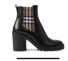 Burberry Chelsea Boots aus