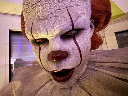 Prime1 pennywise resin - 1/2,