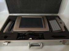 Tipro Cash Tray Display, Monitor, Tastatur und andere Teile im Gehäuse