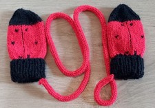 Handschuhe für Baby handgestrickt Universa Marienkäfer rot schwarz