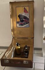 Haus-BAR. Couchtisch. AusklappBAR. Weitgereister Koffer