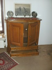 Fernsehschrank mit 2 Schubladen in Eiche P43