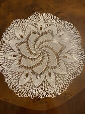 Gestrickte Tischdecke