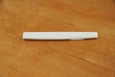 LITTLE BONE SADDLE 72x8x3