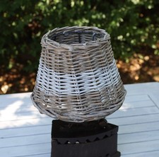 Lampenschirm aus Rattan in