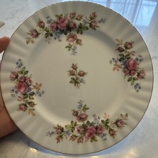 ROYAL ALBERT MOSS ROSE ENGLAND