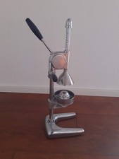 Hochw. Profi Saftpresse, Entsafter Orangenpresse, Metall, Edelstahl verchromt