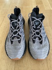 REEBOK ZIG KINETICA II GRAY RUNNING SHOES. SNEAKERS SIZE US 8,5  /EU 39 FY7061