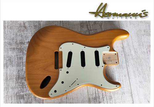 Strat stratocaster pickguard - stratocaster,