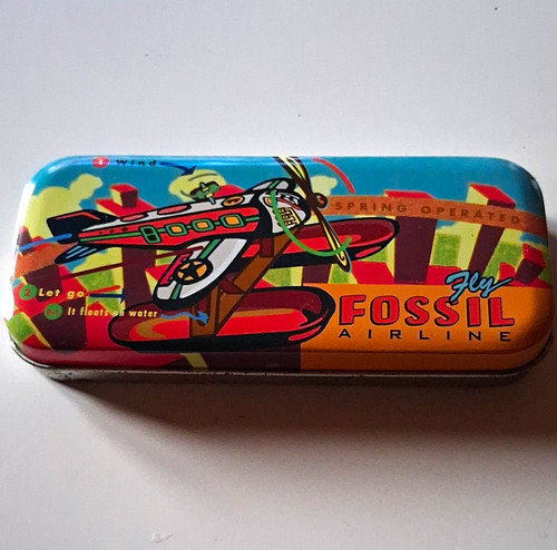 Fossil airline - fossil,