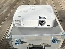 Set NEC M260X HDMI Professional Projektor Heimkino Beamer + Ersatzlampe + Koffer