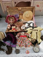 Antikes trousseau mit viel - trousseau,