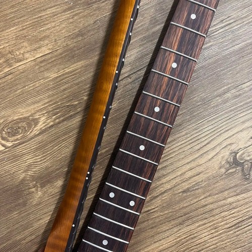 Stratocaster ahorn - stratocaster,