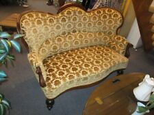 Schönes antikes Sofa Louis-Philippe um 1880 goldbraun mit Dekor 150 cm