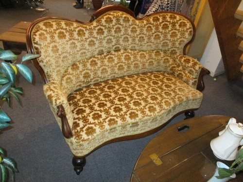Schönes antikes sofa - schönes,