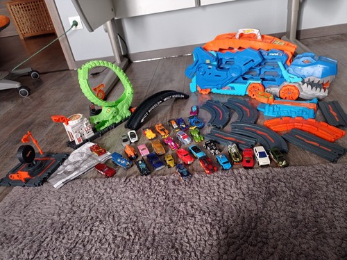 Hot wheels monster truck - hot,